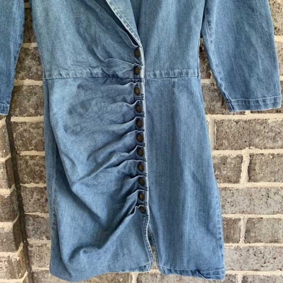 Retrofete Willa Light Wash Denim Dress - Picture 8 of 11